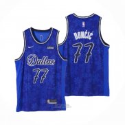 Maglia Dallas Mavericks Luka Doncic #77 Fashion Royalty Blu
